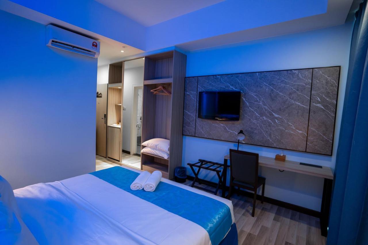 Hotel 17 3*